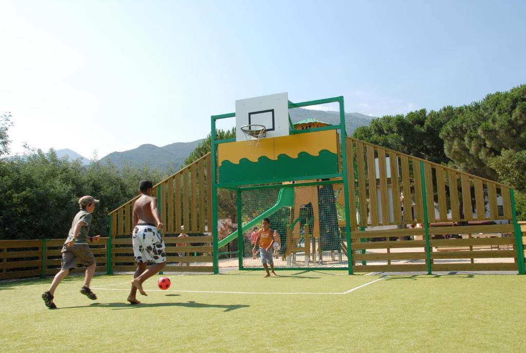 Camping Des Alberes Laroque-des-Alberes Экстерьер фото